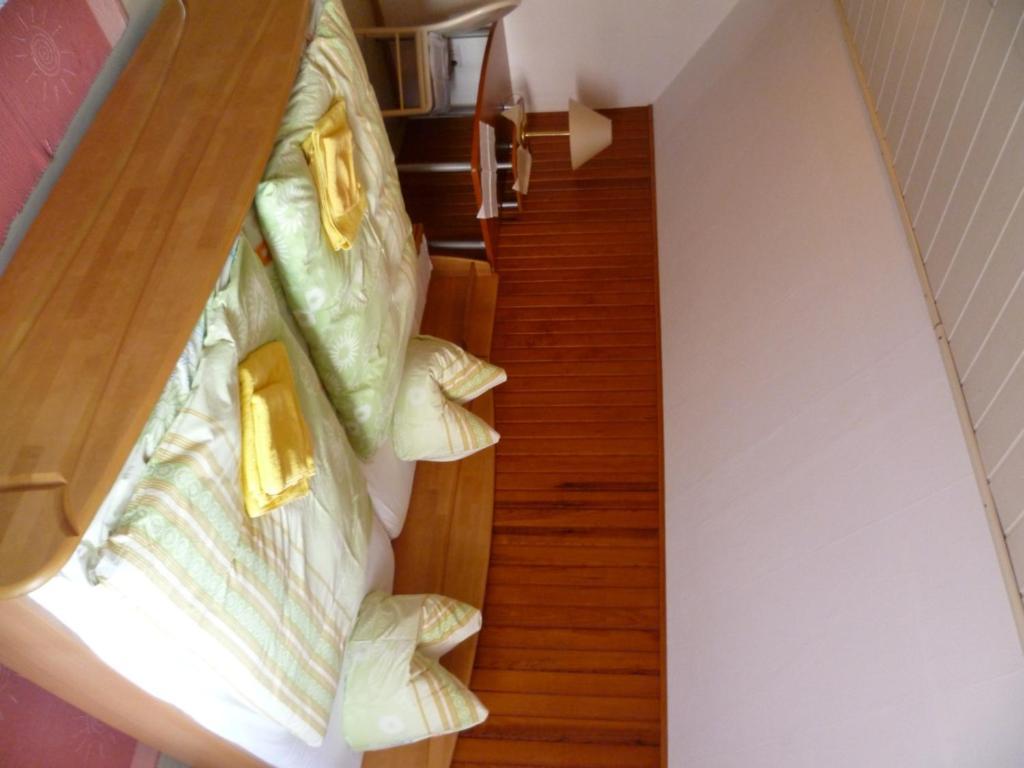 Hotel Rotbuche Westoverledingen Habitación foto